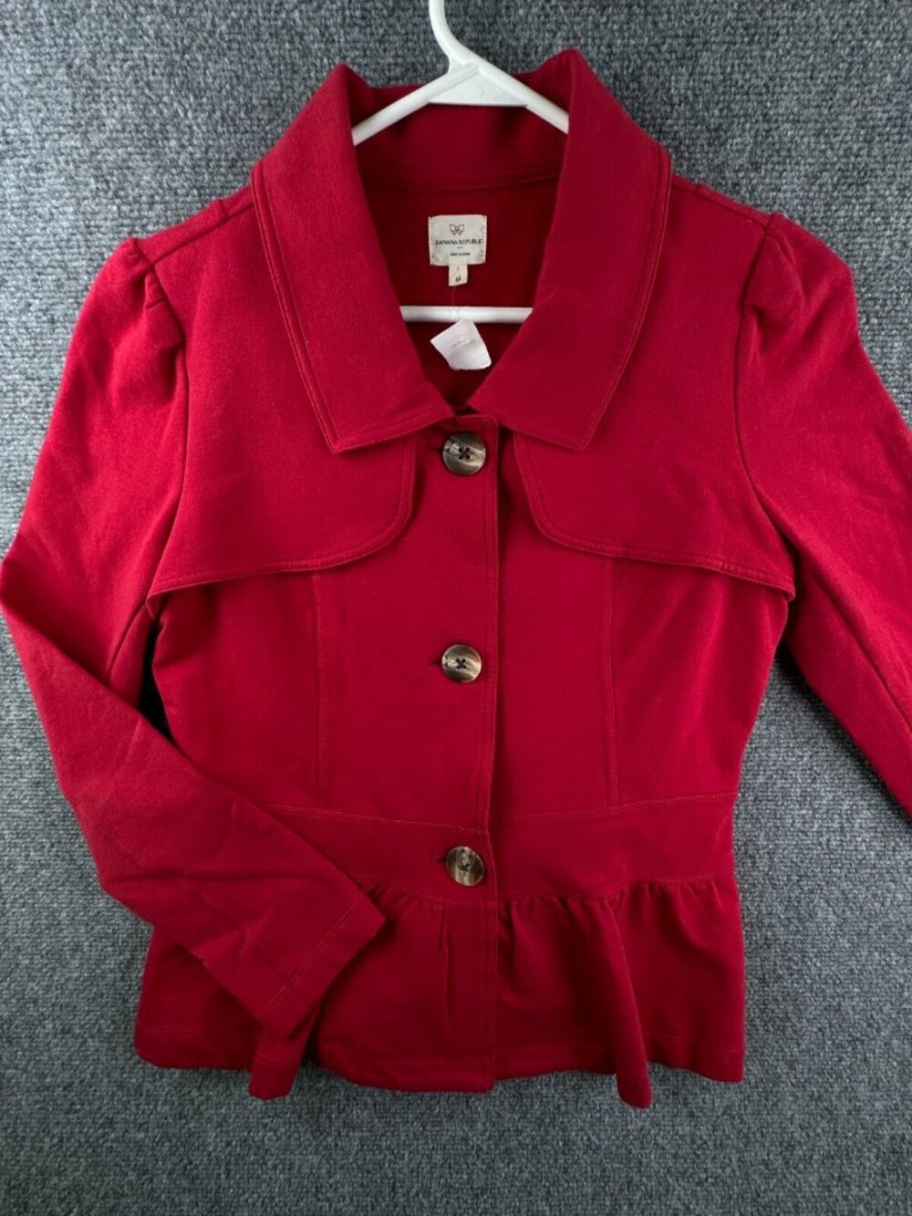 New Banana Republic Women's Coat Medium Red Cute Ruffled Fleece Inside Button Up